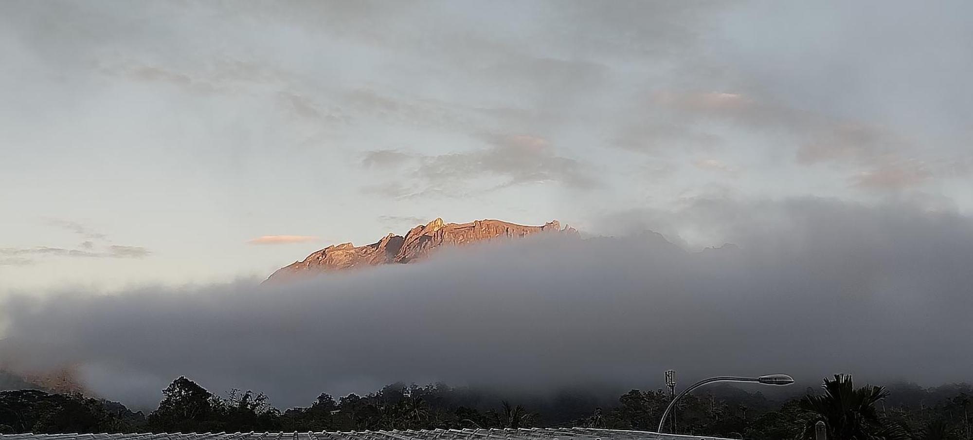 Highland Homestay Kundasang ราเนา ภายนอก รูปภาพ