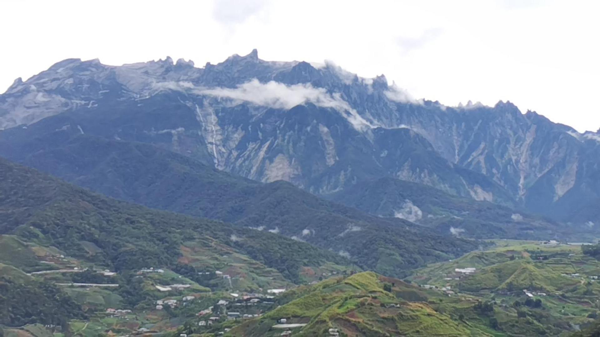 Highland Homestay Kundasang ราเนา ภายนอก รูปภาพ